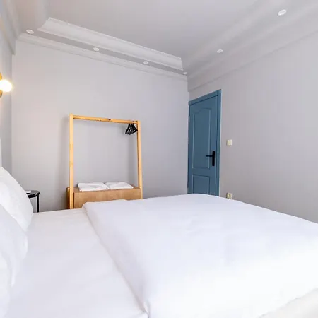 Mayer Beyoglu اسطنبول